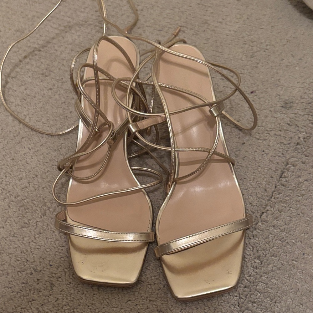 Elegant Gold Strappy Women's Sandals